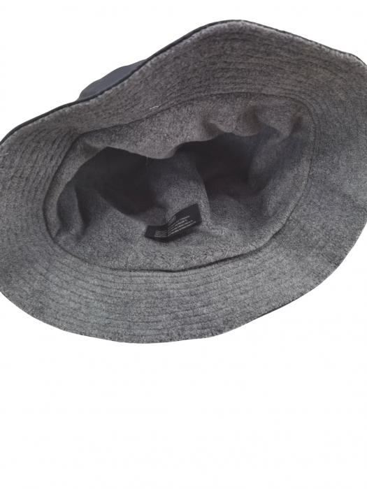 Palarie neagra de fas Femei [2]