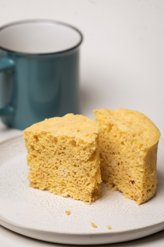 Amestec de făină pentru prăjitură în cană cu aromă de cocos, cu conținut redus de carbohidrați 52 g [2]