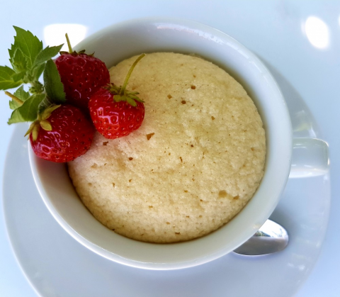 Amestec de făină pentru prăjitură în cană cu aromă de cocos, cu conținut redus de carbohidrați 52 g [1]