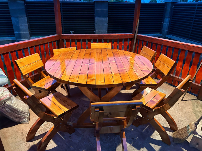 masa de terasa rotunda din lemn [4]