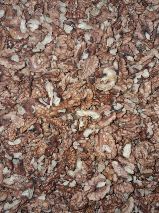 Miez de nucă natural, calitate medie [2]