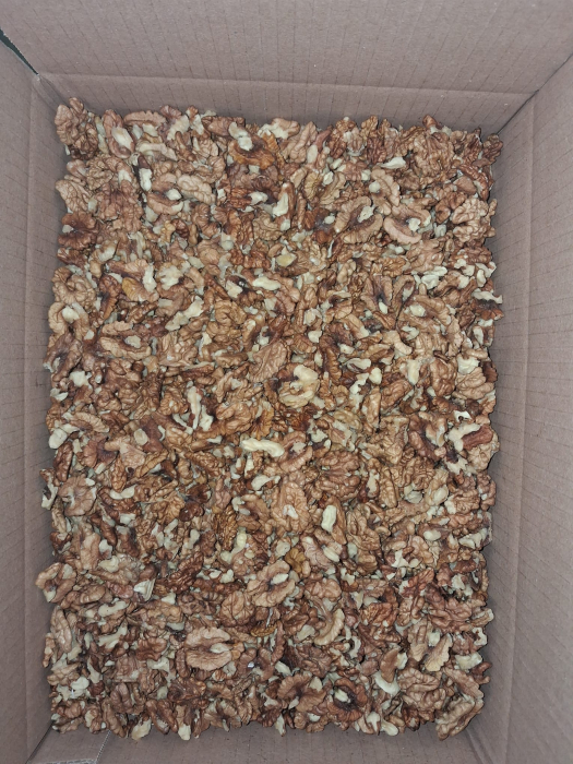 Miez de nucă natural, calitate medie [4]