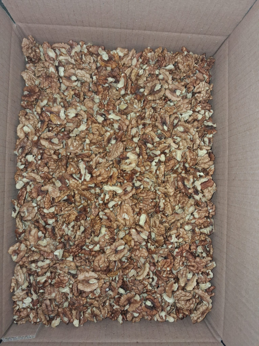 Miez de nucă natural, calitate medie [6]