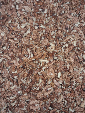 Miez de nucă natural, calitate medie [2]