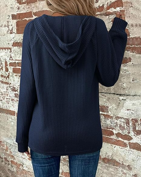 Bluza albastra texturata larga, cu maneci lungi, decolteu V cu nasturi M [4]