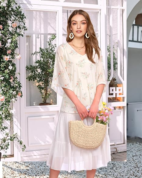 Bluză damă cu mâneci tip fluture, decolteu în V și imprimeu floral L [4]