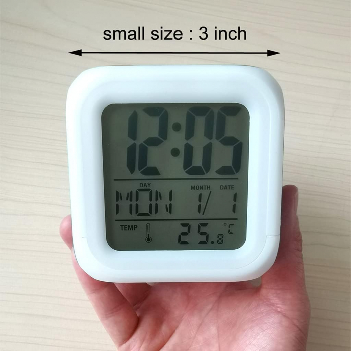 Ceas mic 7,8x7,8 cm, cub, cu alarma, iluminat LED 7 moduri, alimentare USB sau baterii [7]