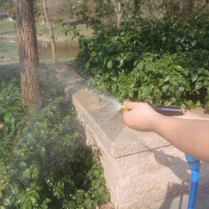 Furtun de grădină 15 M, ramforsat cu fitinguri pentru duză de pulverizare [6]