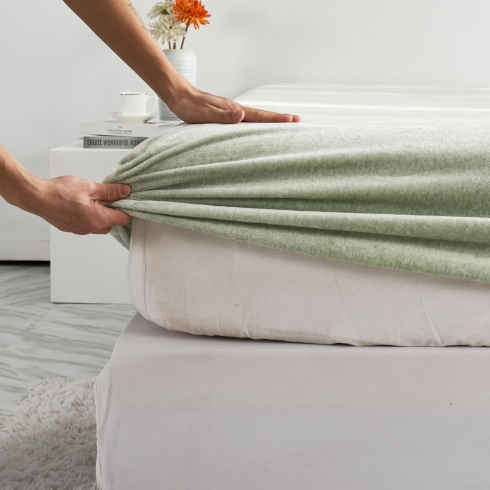 Cearsaf de pat din flanel verde deschis, cu fermoar, + inaltimea bazei 25-30 cm [6]