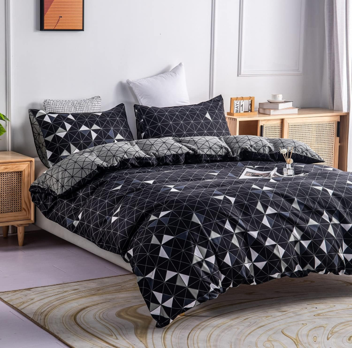 Lenjerie de pat neagra cu model, husa pilota 220x240 cm cu 2 fete perini 80x80 cm [8]