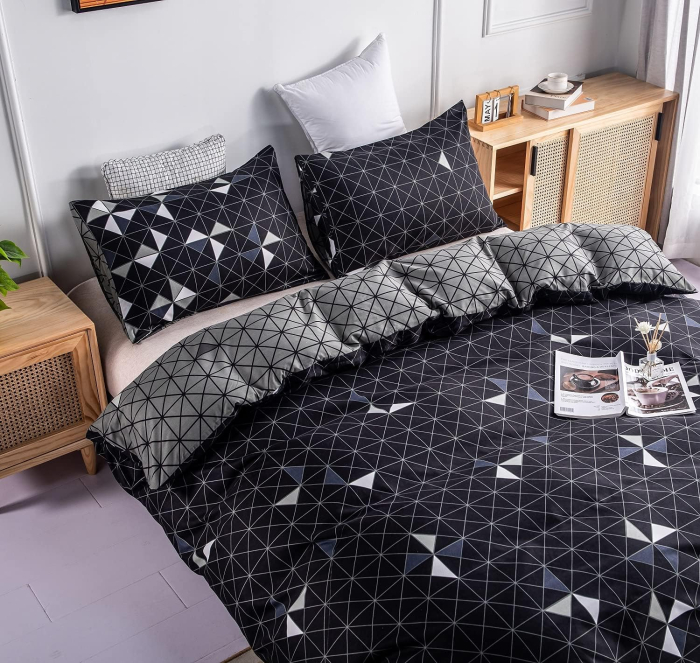 Lenjerie de pat neagra cu model, husa pilota 220x240 cm cu 2 fete perini 80x80 cm [3]