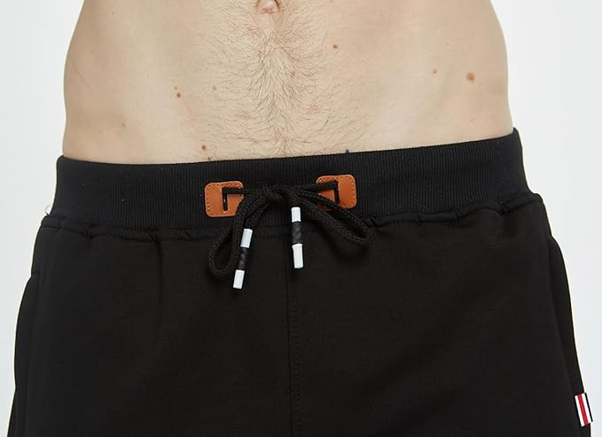 Pantaloni scurti sport pentru barbatii, usori, respirabili, cu buzunare si snur M [4]