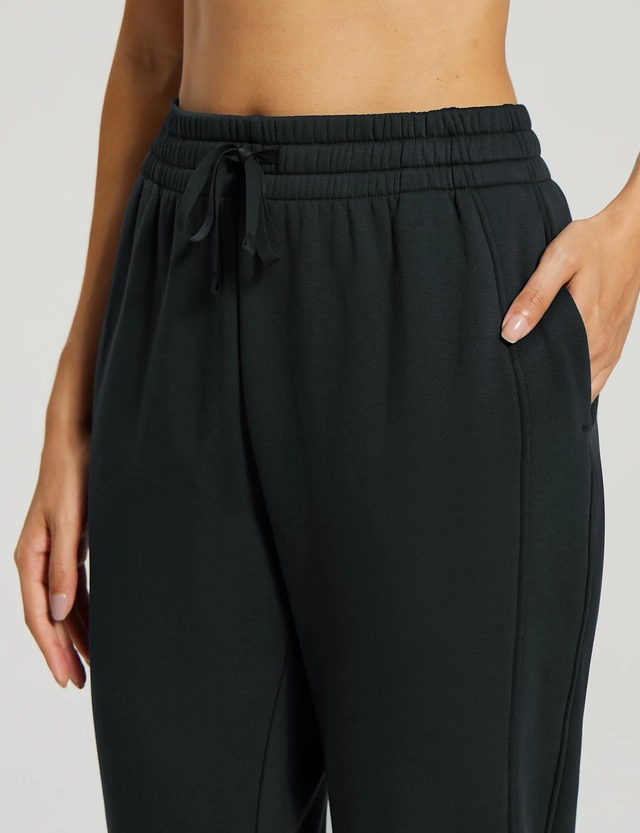 Pantaloni sport respirabili pentru femei, cu buzunare si snur in talie, negri XS [4]