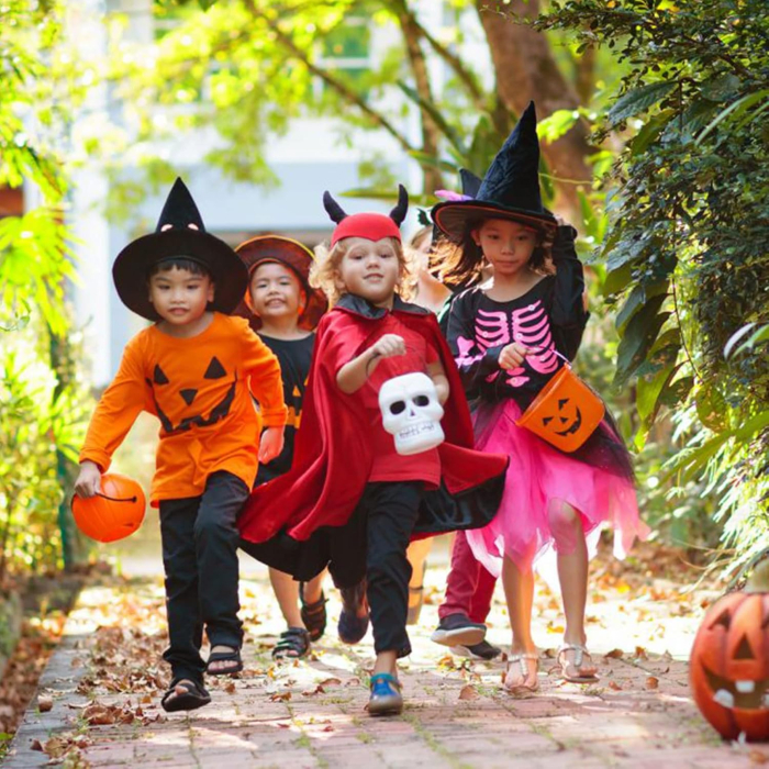 Pelerina reversibila fara gluga pentru carnaval, rosu/negru 90 cm [5]