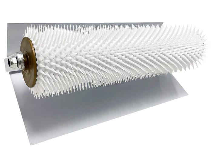 Set rola de aerare cu spini 56x17x19cm si talpi cu cuie pentru pardoseli epoxilice de nivelare [5]