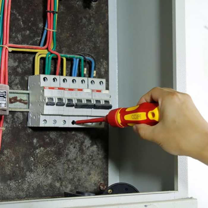 Trusa surubelnite pentru tensiuni inalte 1000V, 13 piese [6]