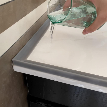 Garnitura siliconica autoadeziva, banda in calea apei 2.5M [3]