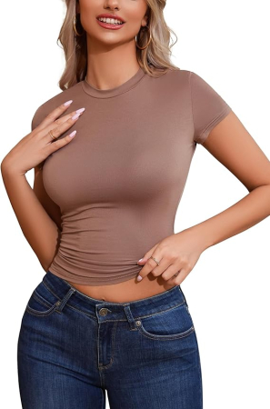 BLUZE FEMEI - Bluza pe corp pentru femei, cu maneca scurta, decolteu in V Maro L