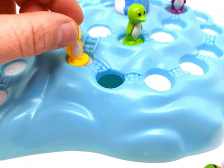 Joc pentru copii si adulti cu figurine pinguini [7]