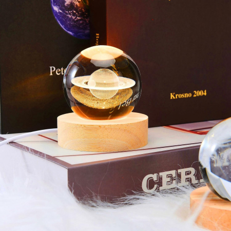 Lampa de veghe LED cu bila cristal 3D 60 mm si suport din lemn [4]