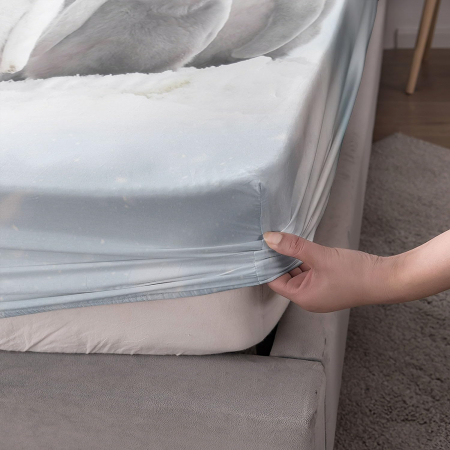 Lenjerie de pat cu model Pinguini, cearsaf saltea 160x200 cm si 2 fete perini 80x80 cm [2]