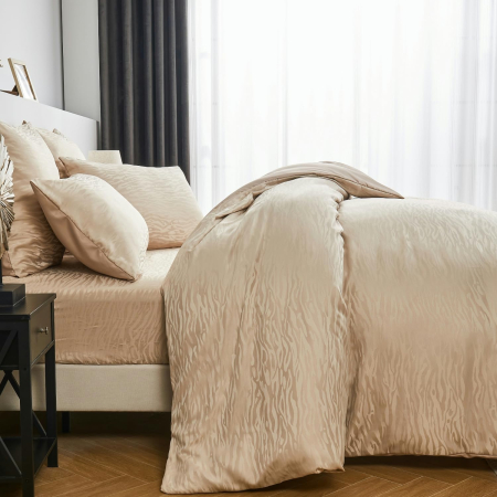 Lenjerie de pat din satin crem, husa pilota 200x200 cm, 5 fete perini 65x65 cm [2]