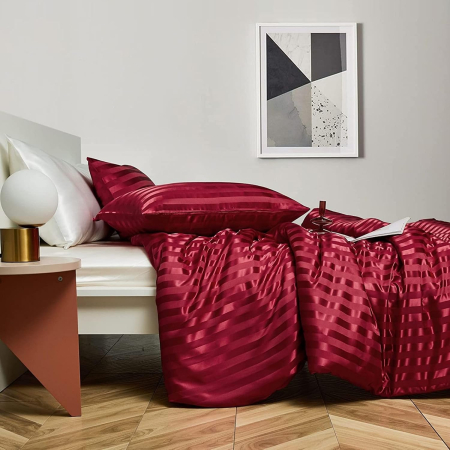 Lenjerie de pat din satin rosu, husa pilota 140x200 cm, 1 fata perina 65x65 cm [3]