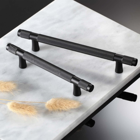 Maner negru rotund din zinc, lungime 192 mm intre gauri, 10 bucati [5]