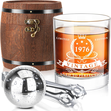 BUCATARIE - Pahar decolectie pentru  whisky inscriptionat 1974 in cutie de lemn pentru cadou