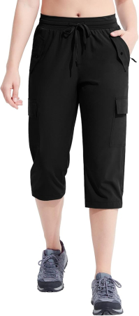 Pantaloni dama - Pantaloni sport respirabili pentru femei, cu buzunare si talie elastica, 3/4 negri M