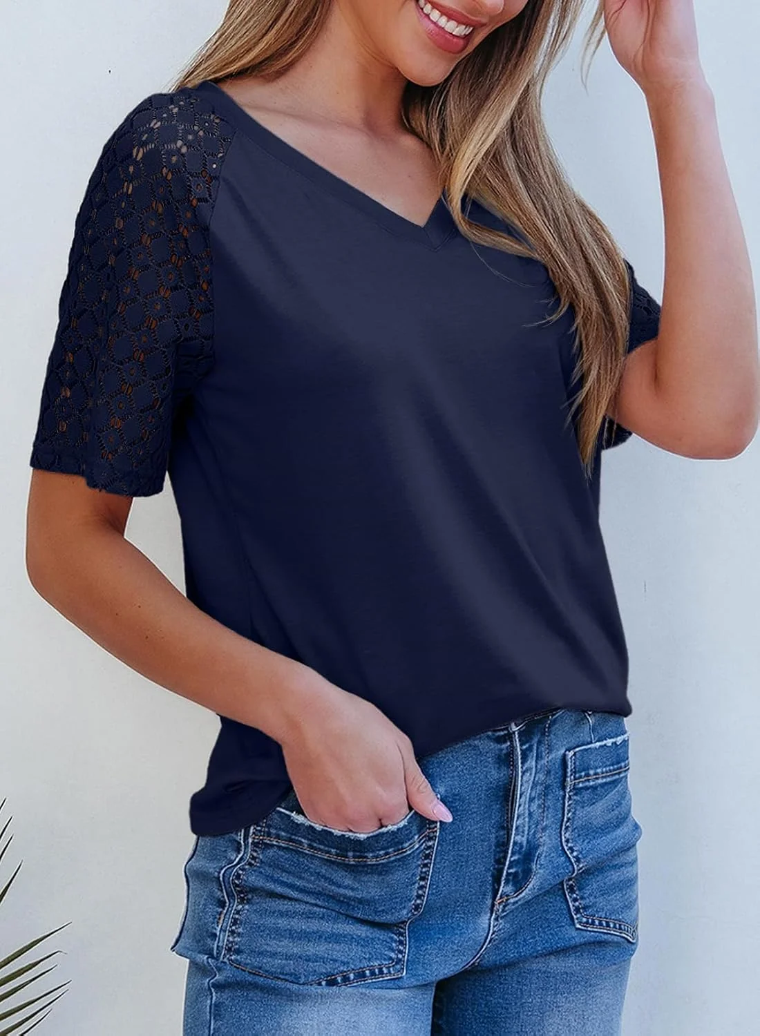 Tricou albastru de vară pentru femei, maneci dantelate, decolteu in V, M [1]