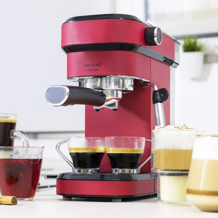 Espressor manual Cecotec Cafelizzia 790 Shiny 1583, 1350 W, Pompa de aburi 20 bar, Sistem de incalzire rapid, Capacitate 1.2 L [3]