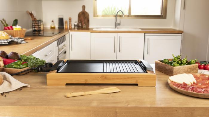Gratar electric Cecotec TastyGrill 2000 Bamboo, 2000W, cadru din bambus, termostat reglabil [3]