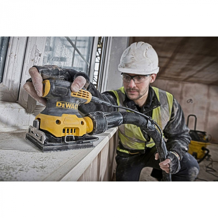 Slefuitor orBit pentru insurubat al DeWALT DWE6411-QS cu foaie abraziva 1/4, 230W, 14000 opm, 1.28kg [4]