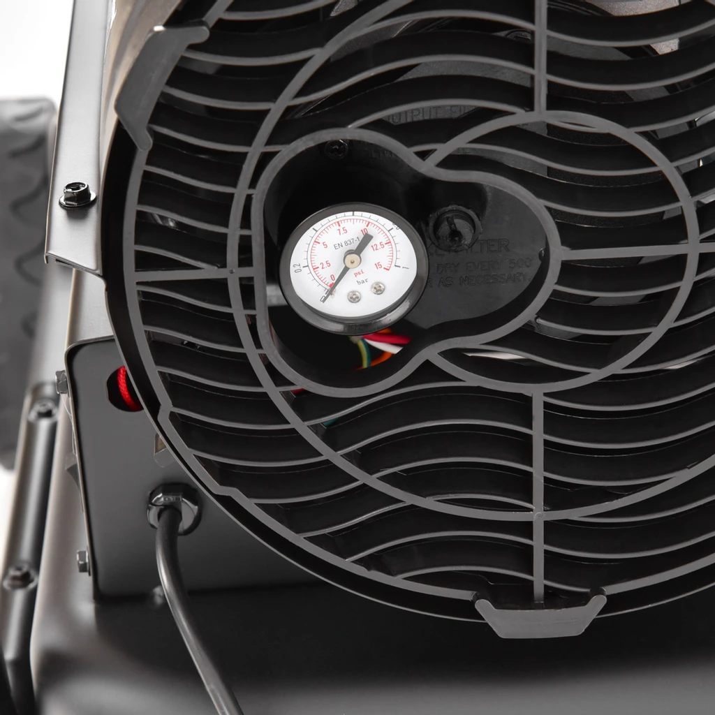 Tun de caldura, pe motorina, 37 KW, 3,6L/h, suprafata incalzita 295 m², rezervor 38L, cu roti si maner, HECHT3038 [7]