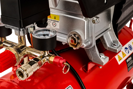 Compresor cu ulei 24L, 2,8 kW / 3,8 CP, 8 bar, 133 l/min, KD400 [2]