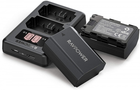 Camere Video Sport - Set 2 acumulatori FZ100 cu incarcator RAVPower RP-BC018, pentru camere Sony NP-FZ100, Alpha A7 III, A7R III, A9, Sony Alpha A9, A7R3, a660, a7R IV, Alpha a9II, Alpha 9R, A9R, Alpha 9S