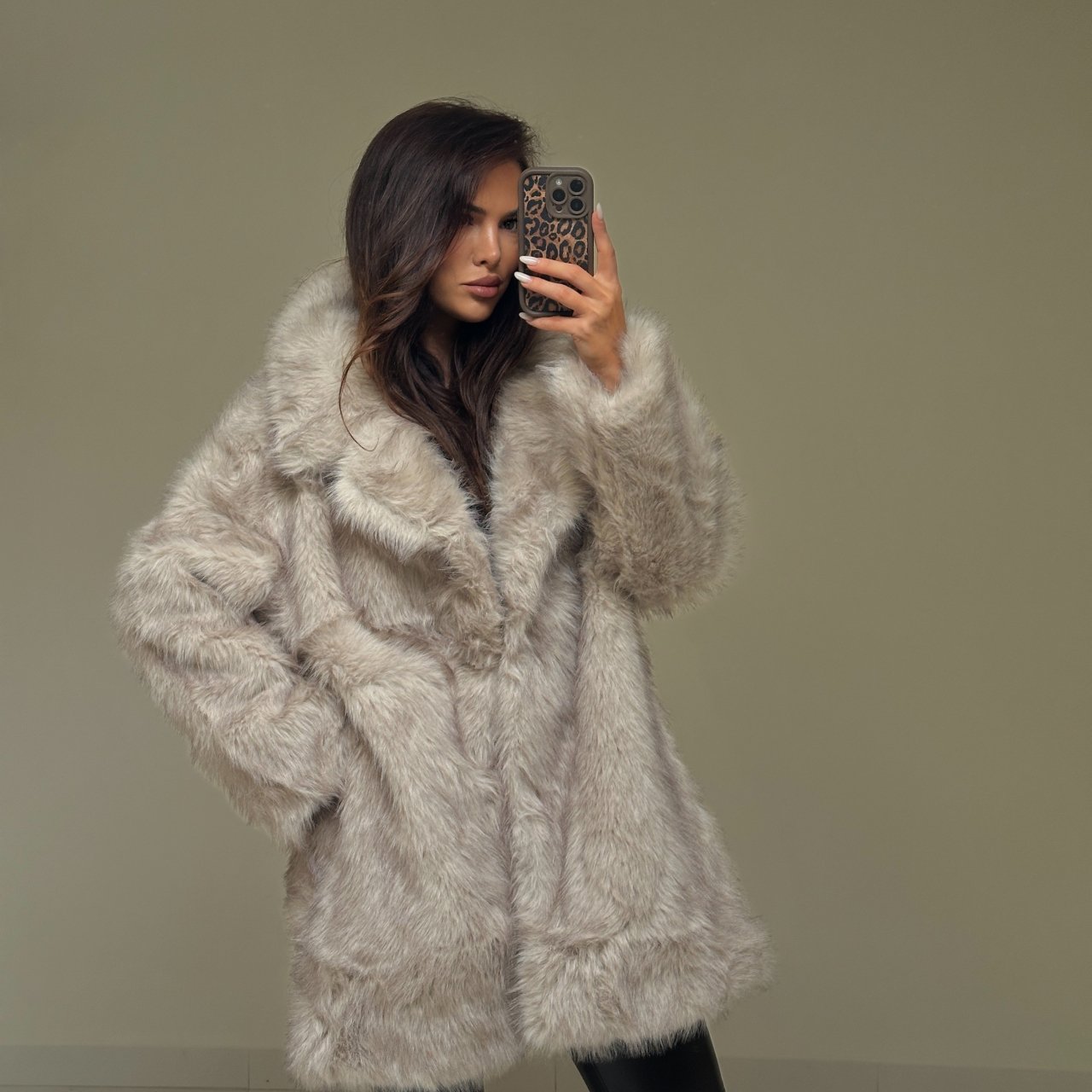 Haină de blană Oversize Crem [2]
