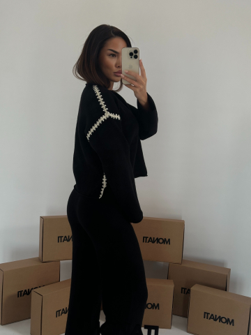 Set Compleu Tricotat Negru cu Detalii Albe [1]