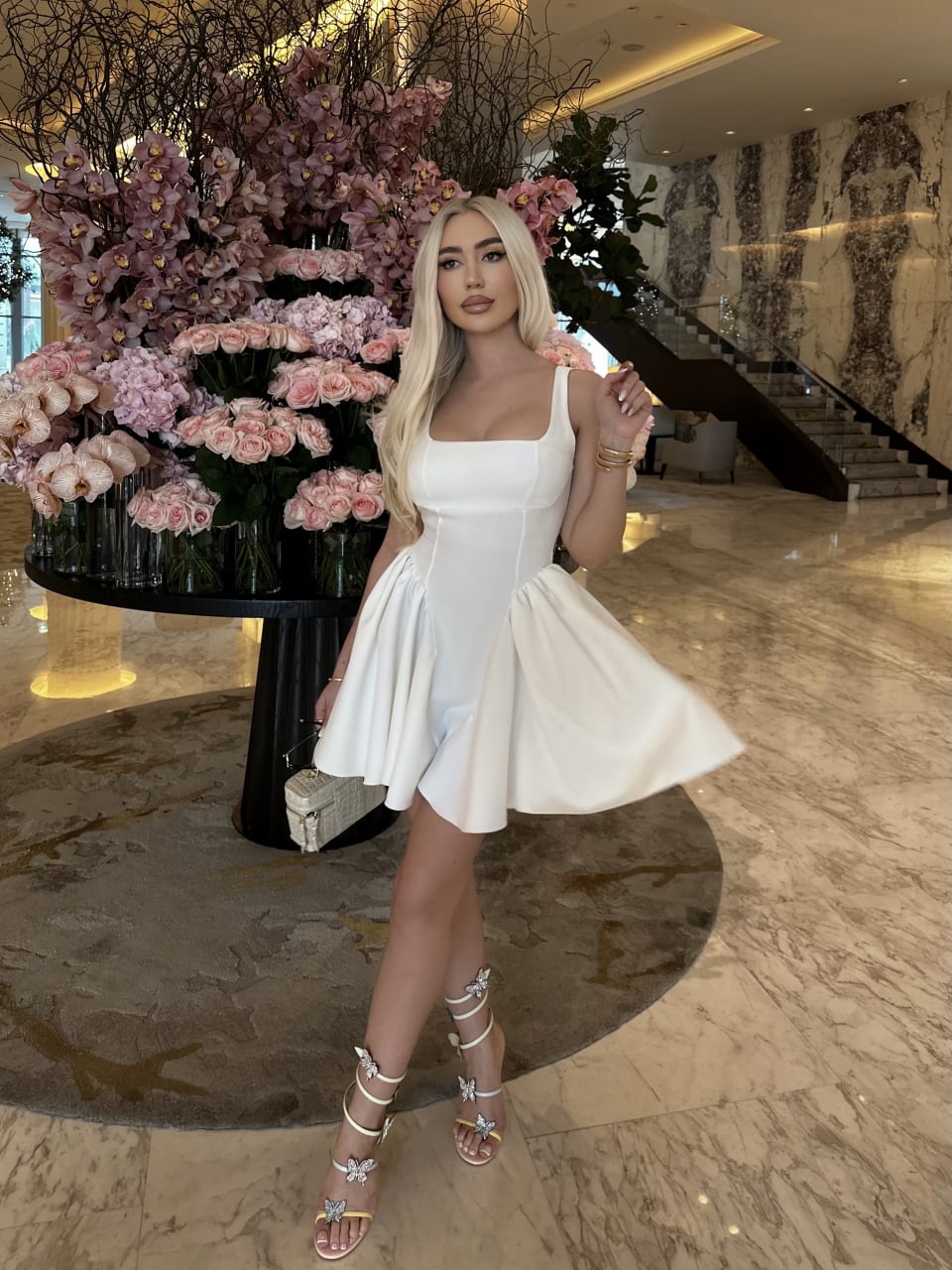 Rochie Scurta cu funda si spate descoperit - Alb [5]