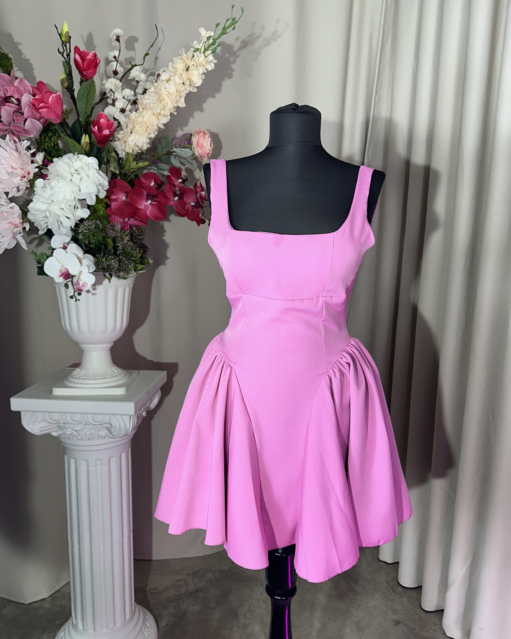 Rochie Scurta cu funda si spate descoperit - Roz [2]