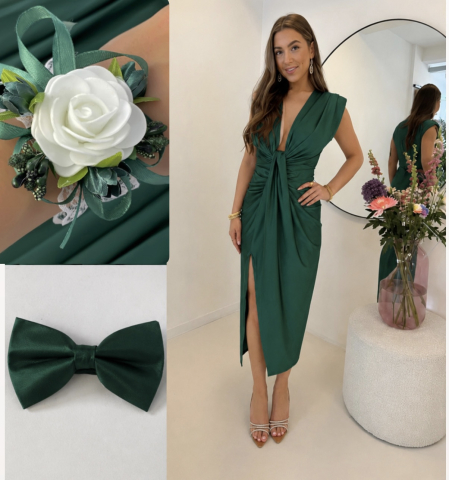Pachete Rochii Lungi - SET Rochie Satinata elastica cu Bratara si Papion Verde Smarald