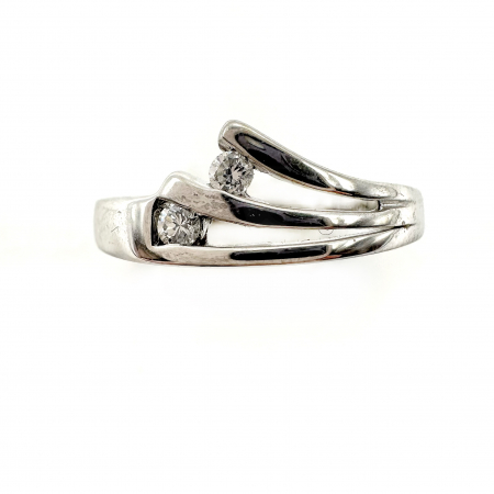 Inel Aur 18K decorat cu 2 diamante [1]