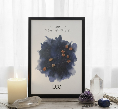 PAMANT - Leu - Tablou realizat manual constelatie cristale naturale Carneol