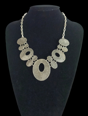 Colier din Zamac argintat 27