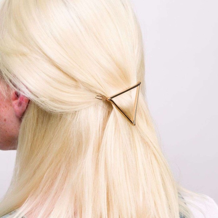 Agrafa par triunghi [4]