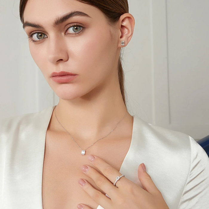 Cercei stud patrati Yunia [2]