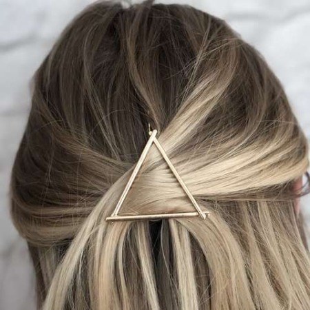 Agrafa par triunghi [4]