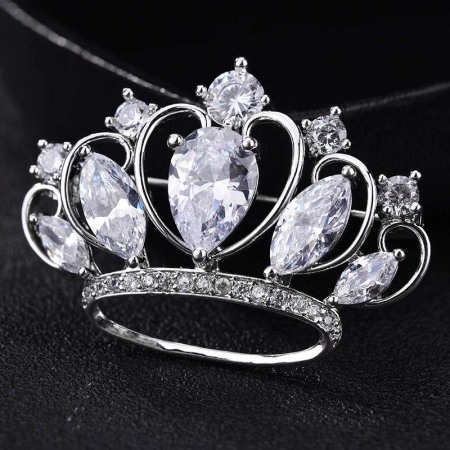 Brosa coroana Adrienne [0]