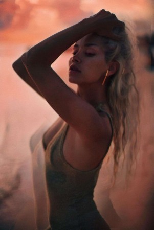 Cercei design minimalist Enya [1]